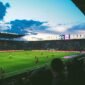 Ilustrasi, Harga pemain bola (Neymar 222jt Euro, Enzo 121jt Euro) semakin gila. Uang TV dan investor negara mendorongnya, kapan gelembung ini pecah? Dok: Istimewa.