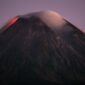 Ilustrasi, Gunung Merapi (Level III SIAGA) kembali meluncurkan awan panas guguran (APG) sejauh 2.000 meter ke Kali Krasak pada Jumat (14/11) dini hari. Dok: Istimewa.