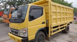 Ilustrasi, Nekat terobos lampu merah, pikap L300 ringsek parah usai hantam truk di Boyolali. Satu nyawa melayang dalam insiden dini hari ini. Dok: Istimewa.