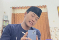 Ilustrasi, Gus Elham Yahya dari Kediri minta maaf usai video viralnya mencium anak perempuan (termasuk bibir) menuai kecaman. Ia sebut khilaf dan video lama, Wamenag Romo Syafii tegaskan: "Itu tidak pantas!" Dok: Istimewa.