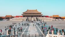 Visi kemitraan masa depan. Wakil Perdana Menteri China He Lifeng mengajak Belgia untuk mempererat tradisi kerja sama yang saling menguntungkan dan menjaga sistem perdagangan dunia yang terbuka di tengah dinamika hubungan China-Uni Eropa.  Dok: Istimewa.