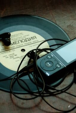 Misteri Memori: Mengapa Kita Lupa Nama, Tapi Ingat Lirik Lagu?