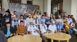 Panitia Reuni Akbar 212 saat konferensi pers.