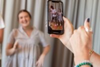 Ilustrasi, Influencer kini justru menyuruh kita untuk TIDAK membeli barang viral. Apakah ini akhir dari era "endorse" palsu? Simak fenomena De-influencing yang sedang mengguncang dunia marketing. Dok: Istimewa.