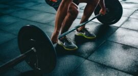 Ilustrasi, Squat adalah raja, tapi deadlift adalah 