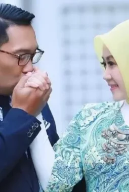 Cerai Dengan Atalia Praratya, Ridwan Kamil Resmi Menduda – Akhiri Pernikahan 29 Tahun