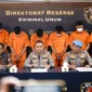 Perbincangan netizen soal dukungan kepada enam polisi di Kalibata viral di media sosial. (Posnews/Ist)