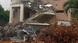 Bangunan ambruk di Kelapa Gading, Jakarta Utara. (Posnews/Ist)