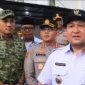 Forkopimko Jakarta Utara bersama Wali Kota Hendra Hidayat meninjau pelaksanaan ibadah Natal 2025 di gereja untuk memastikan keamanan dan kenyamanan umat Kristiani. (Posnews/MR)