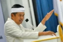 Gubernur Jawa Barat Dedi Mulyadi menyampaikan pernyataan terkait buronan kasus dugaan penyiksaan wanita di Bandung dan menawarkan hadiah Rp250 juta bagi informasi yang membantu penangkapan pelaku.
(Posnews/NET)