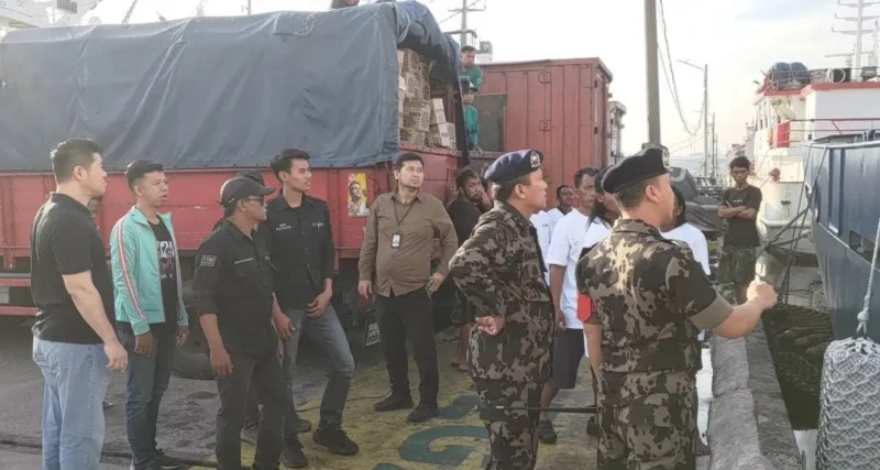 Kapal KKP ORCA 05 mengangkut 35 ton bantuan kemanusiaan dari Muara Baru untuk korban Bencana Sumatera. (Posnews/Ist)