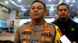 Kapolres Metro Jakarta Utara Kombes Erick Frendriz memberi keterangan pers soal sopir MBG.. (Posnews/Ist)