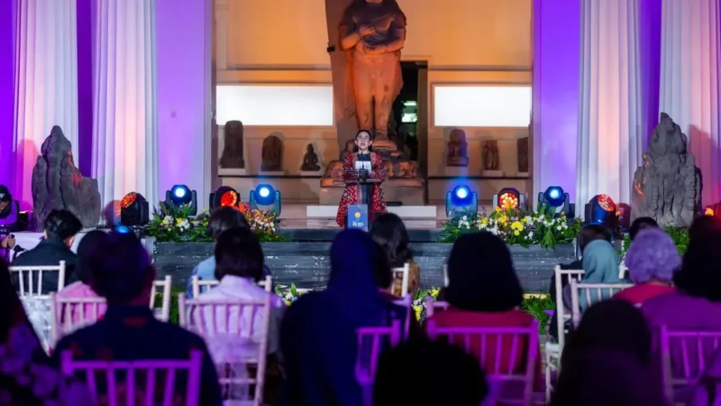 Ketua DPR RI Puan Maharani menyampaikan pidato peringatan Hari Ibu 2025 dan mengajak perempuan Indonesia berperan aktif menjaga kelestarian lingkungan. (Posnews/Ist)