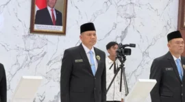 Kepala BNN RI Komjen Suyudi Ario Seto melantik Kombes Dedy Tabrani sebagai Kepala BNN Kalimantan Tengah di Gedung Tan Satrisna BNN, Cawang. (Posnews/Ist)