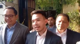 Kuasa hukum Jokowi Yakub Hasibuan menghadiri gelar perkara khusus kasus tudingan ijazah palsu di Polda Metro Jaya. (Posnews/Net)