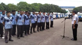 Pramudi Mikro Trans dan Jak Lingko menerima sosialisasi SOP di Terminal Bus Kampung Rambutan, Jakarta Timur. (Posnews/Kominfo)