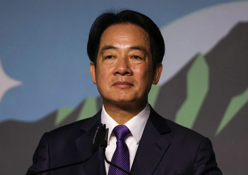 Ketegangan di meja perundingan. Jepang membantah laporan intelijen AS yang menyebut adanya perubahan radikal dalam kebijakan Taiwan, saat PM Sanae Takaichi bersiap menghadapi tekanan ganda dari Washington dan Beijing. Dok: Britannica.