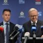 Perdana Menteri Australia Anthony Albanese mengadakan konferensi pers setelah penembakan pada perayaan hari raya Yahudi di Pantai Bondi di Sydney, Australia, 15 Desember 2025. Dok: Reuters.