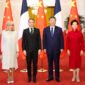 Beijing dan Paris makin mesra! Xi Jinping dan Macron sepakat pererat kerja sama strategis. Simak peluang investasi baru di sektor dirgantara hingga kecerdasan buatan. Dok: Istimewa.