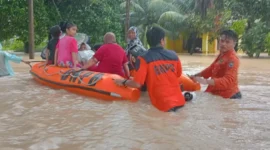 Banjir merendam permukiman warga di Teluk Pucung, Bekasi Utara, Jawa Barat, Kamis (29/1/2026), dengan ketinggian air mencapai hingga 1,5 meter akibat hujan deras. (Dok: BNPB)