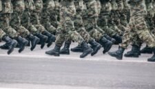 Ilustrasi, Timur Tengah membara. Israel melancarkan serangan udara besar-besaran terhadap Iran guna melumpuhkan ancaman nuklir, sementara militer AS dilaporkan turut serta dalam operasi yang meningkatkan risiko perang regional. Dok: Istimewa.