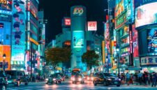 Asia Timur menua dengan cepat! Jepang, Korea, dan China menghadapi krisis populasi. Simak bagaimana 