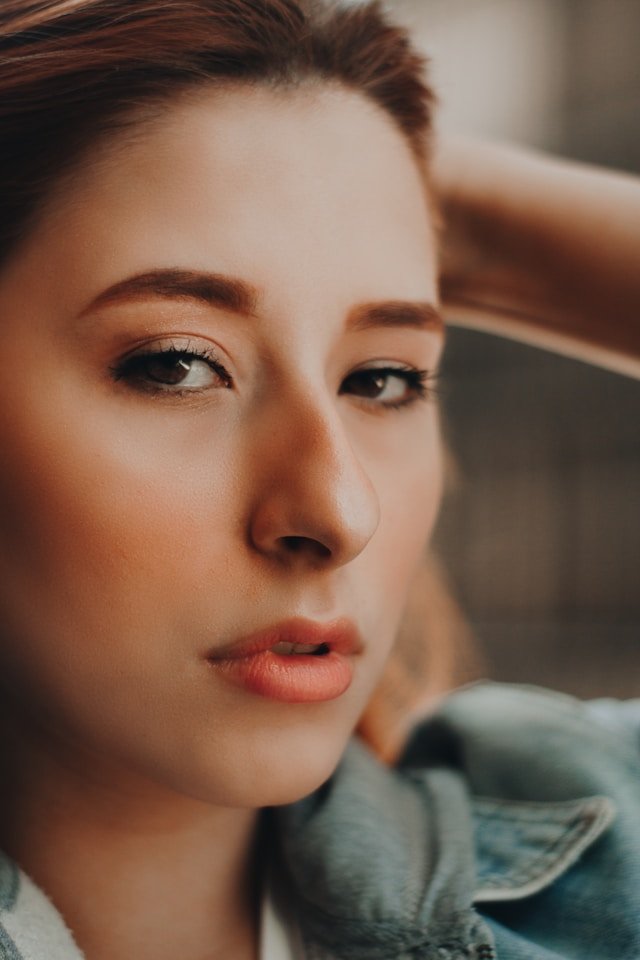 Ilustrasi, Lebih dari sekadar prasangka. Meskipun fisiognomi sempat dicap sebagai pseudosains, penelitian terbaru mengungkap adanya 