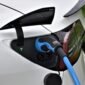 Ilustrasi, Kabar gembira bagi pecinta mesin bensin! EU izinkan mobil hybrid tetap jalan pasca-2035. Simak alasan di balik