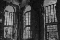 Ilustrasi, Mall baru lagi? Sayangnya, sejarah sering kalah lawan beton. Simak mengapa kita mudah meratakan gedung tua dan solusi Adaptive Reuse yang menyelamatkan kenangan. Dok: Istimewa.