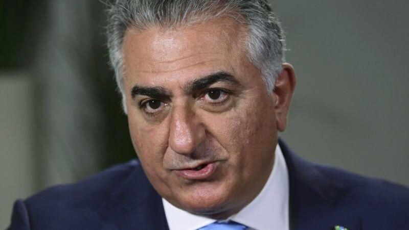 Di tengah banjir darah di Teheran, Reza Pahlavi muncul di Washington. Ia memprediksi akhir Republik Islam dan mengklaim dukungan rahasia dari militer untuk memimpin transisi. Dok: Istimewa.