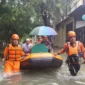 Banjir merendam permukiman warga di Jakarta akibat hujan deras dan luapan Kali Ciliwung, Sabtu (24/1/2026). (Posnews/ist)
