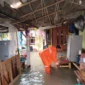 Banjir merendam permukiman warga di Desa Taman Sari, Kecamatan Rumpin, Kabupaten Bogor, Jawa Barat, akibat jebolnya turap Setu Lampiri. (Posnews/Ist)