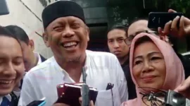 Eggi Sudjana dan Damai Hari Lubis saat berada di Polda Metro Jaya terkait laporan dugaan pencemaran nama baik. (Posnews/Net)