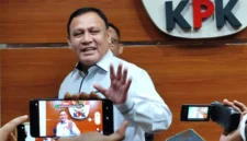 Eks Ketua Komisi Pemberantasan Korupsi (KPK), Firli Bahuri. (Posnews/Ist)