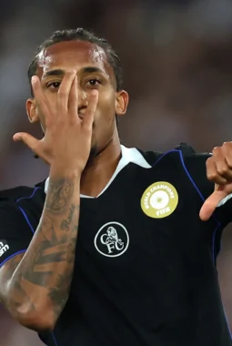 Chelsea Bangkit dari Kubur, Palmer dan João Pedro Kirim Pasukan Conte Pulang