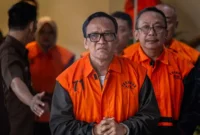 Eks Wakil Menteri Ketenagakerjaan Immanuel Ebenezer Gerungan alias Noel saat menjalani proses hukum kasus pemerasan sertifikasi K3 di Pengadilan Negeri Jakarta Pusat. (Posnews/X)