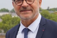 "Insiden Sampanye": Joël Guerriau klaim "bodoh" dan tidak sengaja, namun hakim melihat niat jahat di balik gelas yang terasa manis dan lengket itu. Dok: Istimewa.