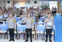 Kapolda Metro Jaya Irjen Pol Asep Edi Suheri memimpin penyerahan DIPA dan penandatanganan Pakta Integritas Tahun Anggaran 2026. (Posnews/Ist)