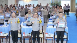 Kapolda Metro Jaya Irjen Pol Asep Edi Suheri memimpin penyerahan DIPA dan penandatanganan Pakta Integritas Tahun Anggaran 2026. (Posnews/Ist)