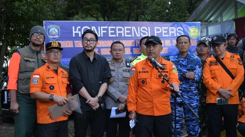 Update SAR Longsor Cisarua: 60 Kantong Jenazah Ditemukan, Pencarian Masih Berlanjut. (Posnews/Ist)
