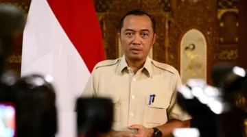 Menteri Sekretaris Negara Prasetyo Hadi menyampaikan rencana pengiriman pasukan perdamaian Indonesia ke Gaza, Palestina. (Posnews/Setpres)