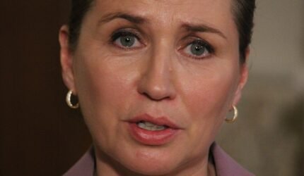 Mette Frederiksen Cari Koalisi Baru di Tengah Kekalahan Telak