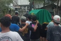 Marulloh, Pekerja PJLP UPK Badan Air Tewas Saat Perbaiki Aliran Listrik. (Posnews/MR)
