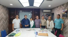 Petugas Bareskrim Polri dan Bea Cukai Bandara Soekarno-Hatta mengamankan pasutri asal Pakistan pelaku penyelundupan sabu dengan modus body packing