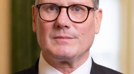 Gempa politik di Manchester. Kemenangan bersejarah Partai Hijau (Greens) di wilayah yang selama satu abad dikuasai Partai Buruh memicu ultimatum bagi PM Keir Starmer untuk segera mengubah haluan politiknya. Dok: Istimewa.