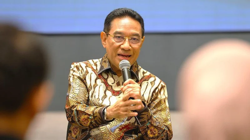 Wamenkes dr. Benjamin Paulus Octavianus memberikan keterangan terkait temuan kasus super flu di Indonesia. (Posnews/Kemenkes)