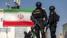 Hidup dalam ketidakpastian. Di balik rutinitas Ramadan, warga Teheran bersiap menghadapi kemungkinan serangan militer Amerika Serikat dan Israel seiring berakhirnya ultimatum Presiden Donald Trump. Dok: Istimewa.