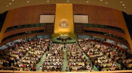 Ilustrasi, Otoritas yang dipertanyakan. Melalui kacamata Institusionalisme Liberal, keberadaan PBB bukan sekadar formalitas, melainkan kebutuhan fungsional yang kini terancam oleh egoisme kekuatan besar. Dok: Istimewa.