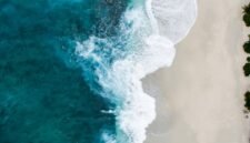 Ilustrasi, Alarm ekologi global. Suhu permukaan laut dunia merangkak naik menuju rekor tertinggi baru saat pola cuaca El Niño mulai terbentuk, memicu kekhawatiran bahwa tahun 2027 akan melampaui rekor tahun terpanas sepanjang sejarah. Dok: Istimewa.