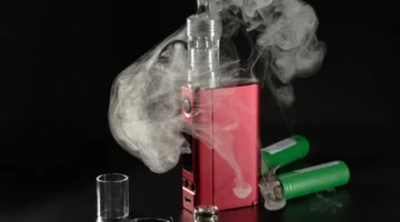 Ilustrasi, Vape berisi Etomidate. (Posnews/canva.com)